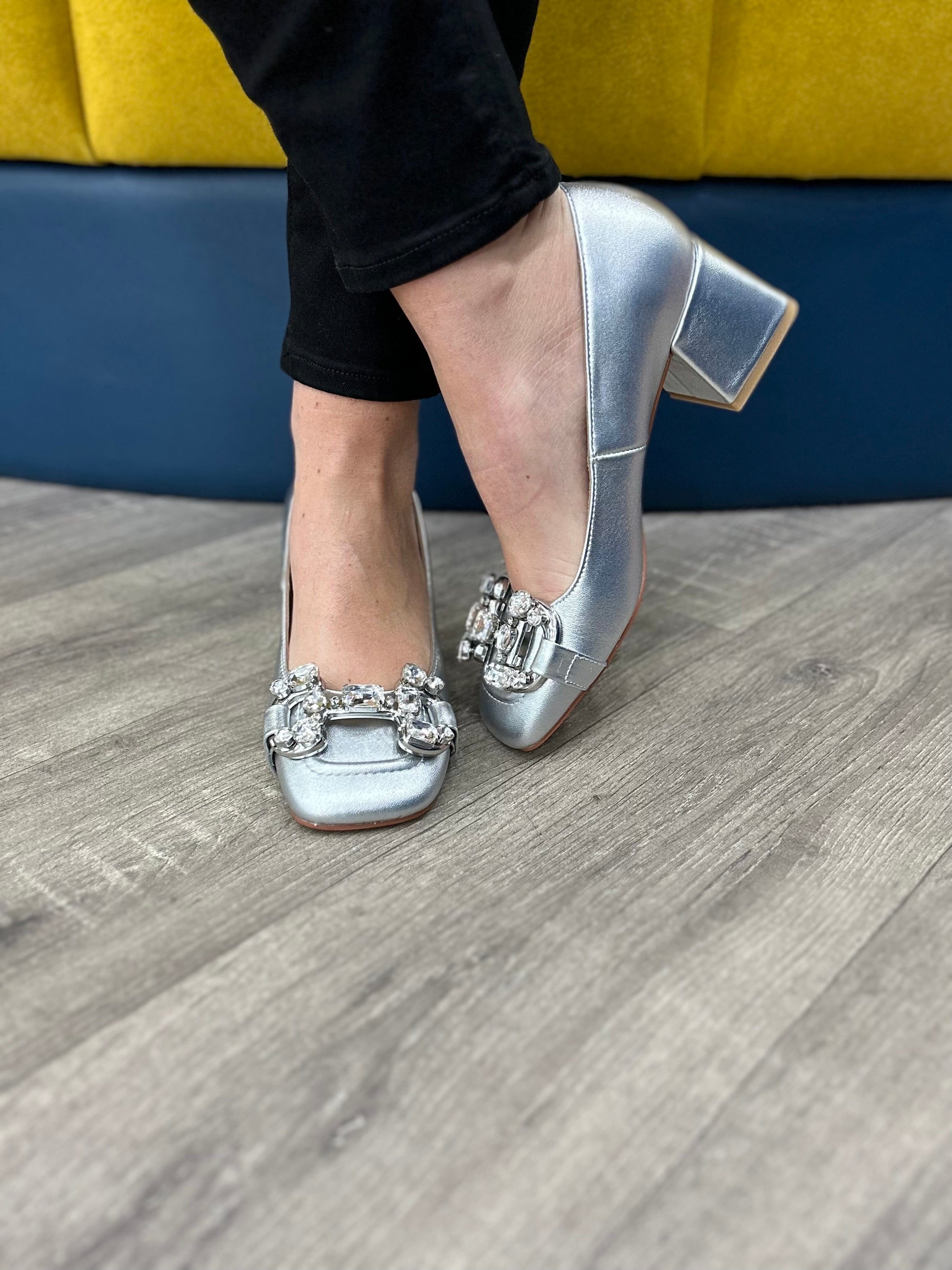 Alma Silver Shoe