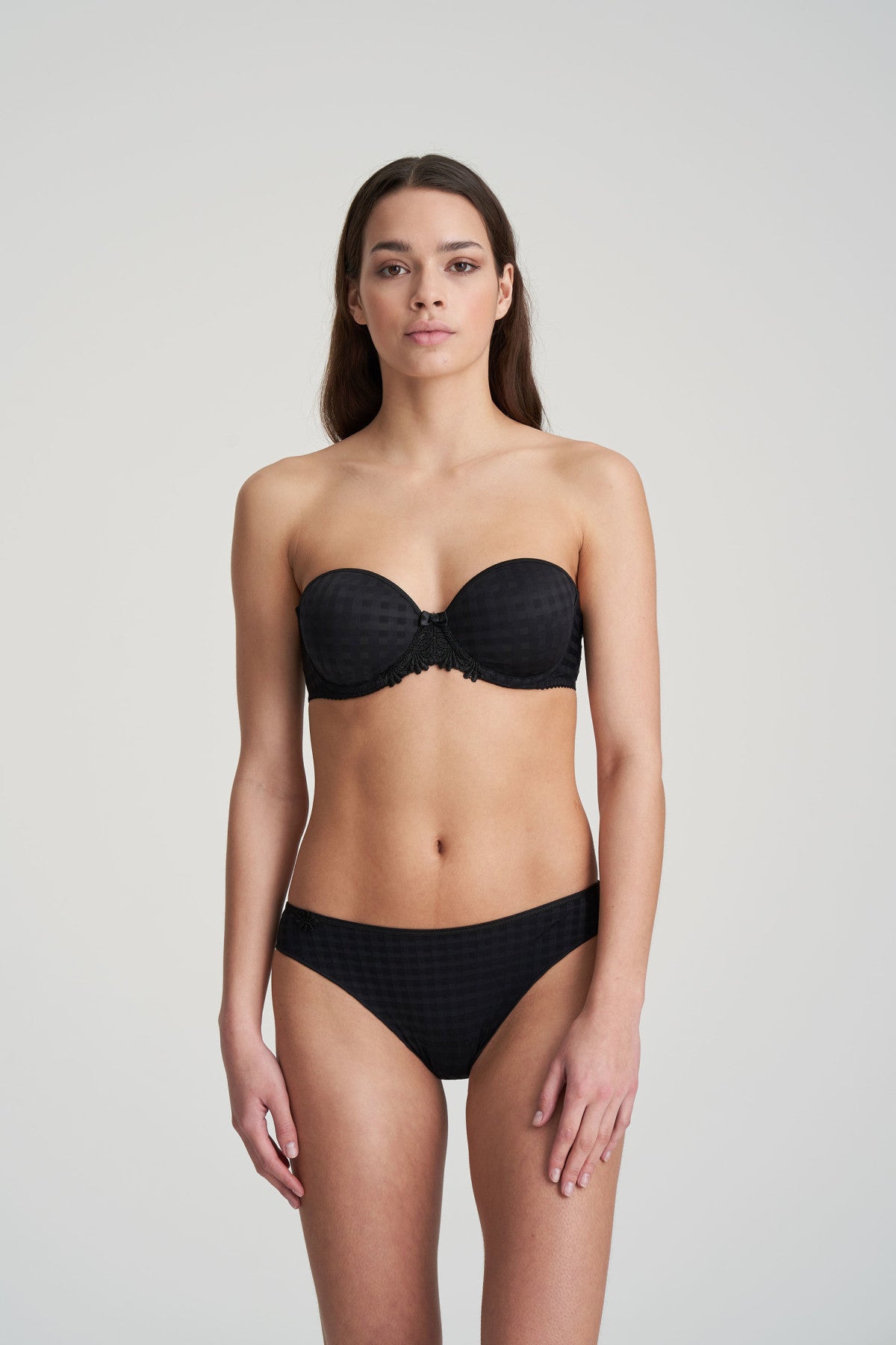 Avero Strapless Bra | Black